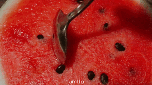 吃瓜犯困,揭秘“吃瓜犯困”现象背后的真相