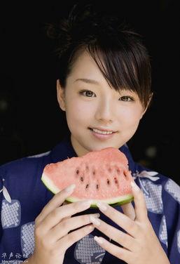 清纯女的吃瓜,揭秘娱乐圈的甜蜜与苦涩